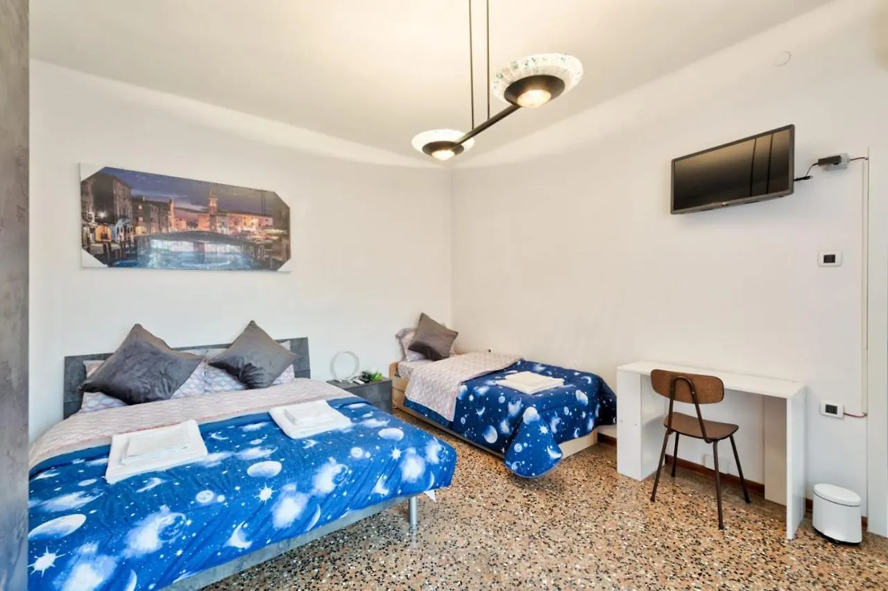 City Living Guest House Venice Mestre Italia